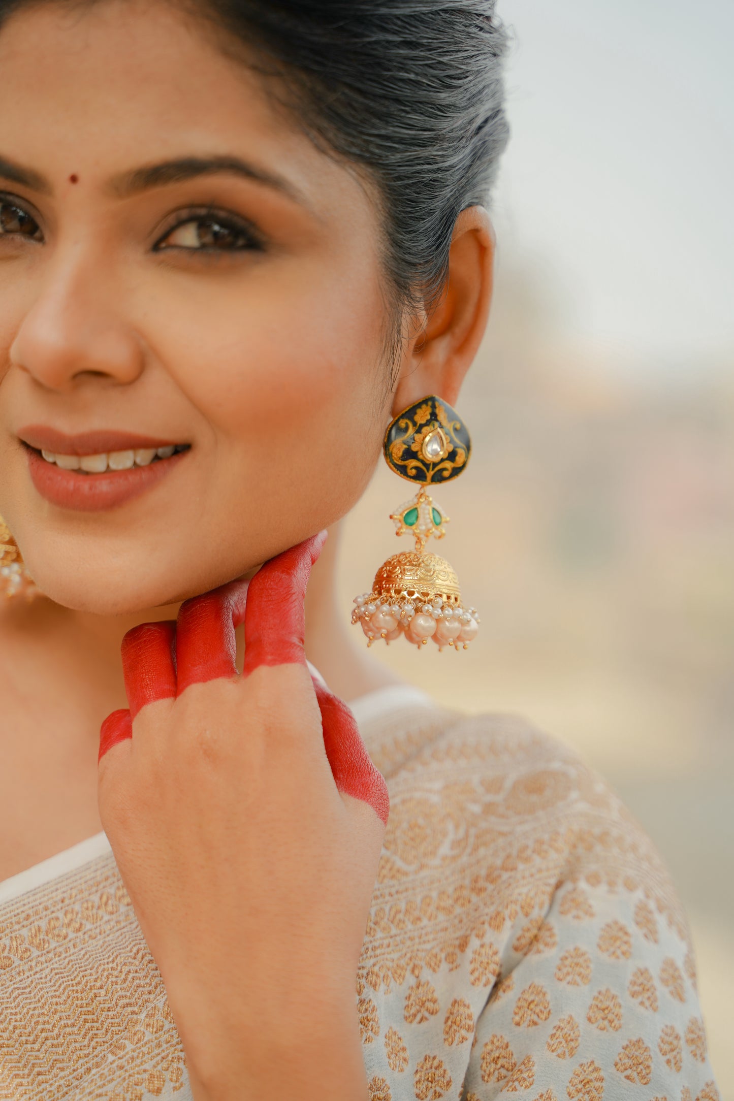 Tejaswini Jhumke