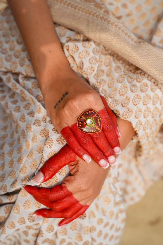 Kalash Mudrika Red