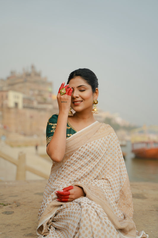 Kritika Mudrika
